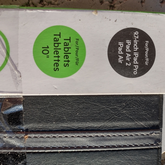 Belkin 97 inch iPad pro,  iPad 2, ipad air case - Picture 2 of 9